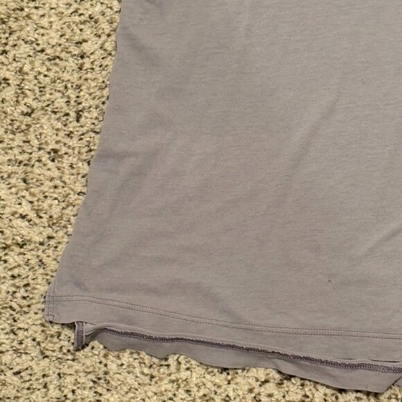 Lululemon | V-Neck Short Sleeve T-shirt | Grey | Size: 12 - Picture 6 of 8